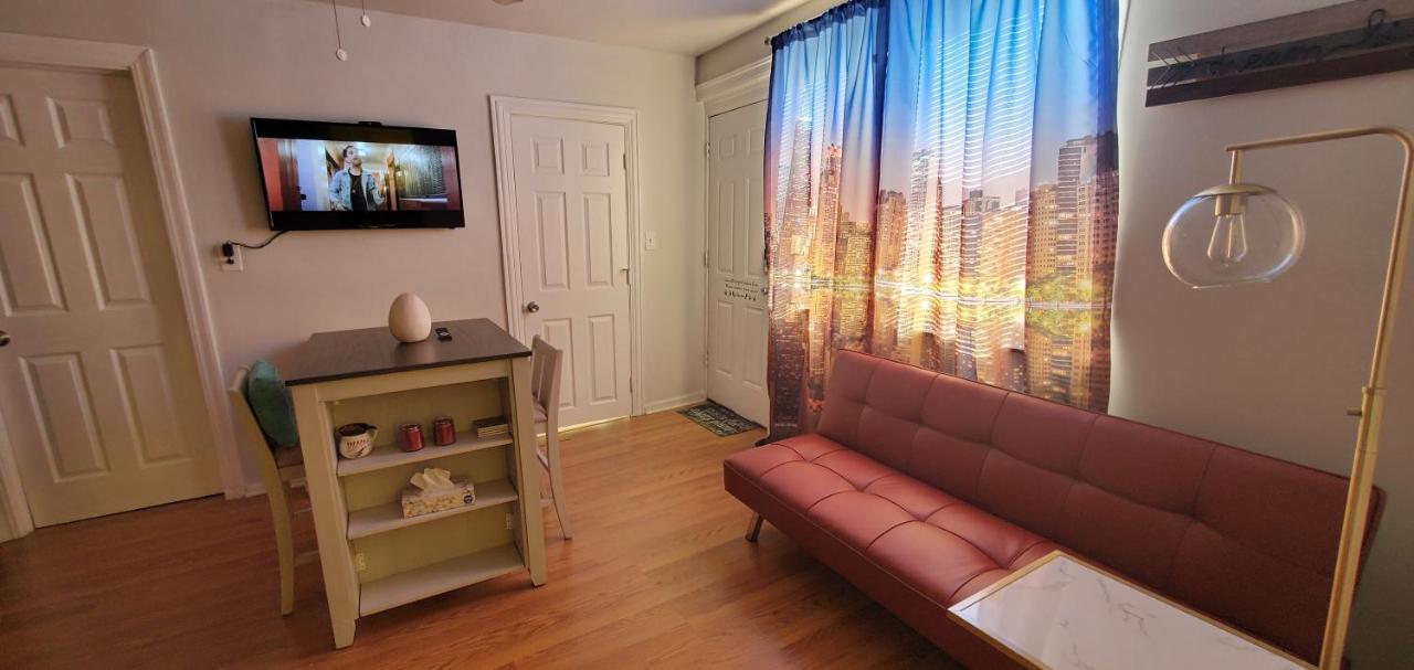 Cozy 1 Bedroom, 1 Min From Irving Park Blue Line, Free Parking Chicago Zewnętrze zdjęcie